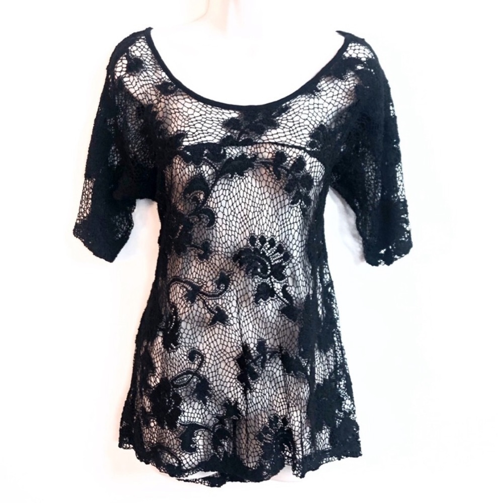 Lovely 153 black lace cut out elbow sleeve t…